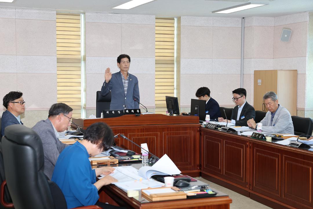 '제273회 정례회 산업건설위 활동' 게시글의 사진(10) '273 정례회 상임위_0123.jpg'