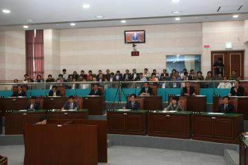제189회 본회의 2차 군정질문 본회의장 의성군참여연대, 의성군여성예비군소대 방청